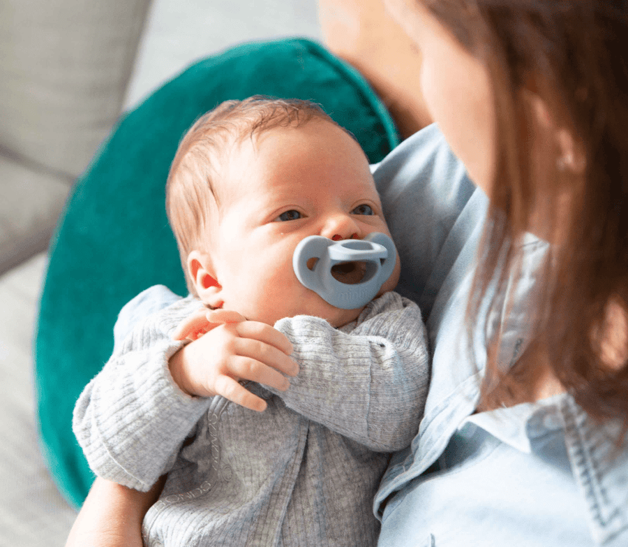 试管婴儿囊胚移植后长痘痘与着床反应的关系解析